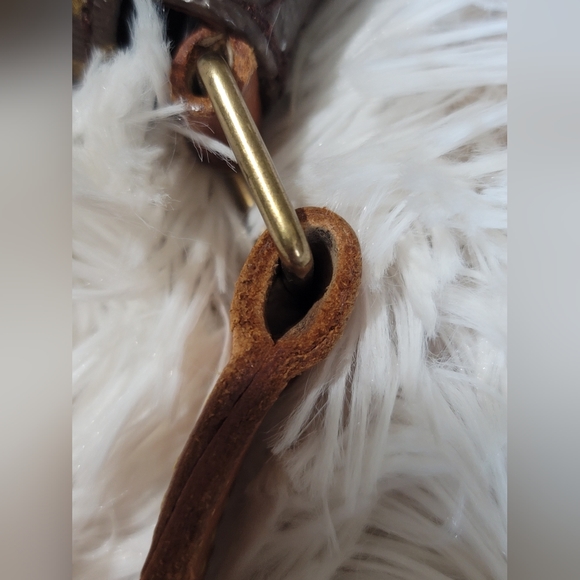 Authentic LV Monogram Musette GM Crossbody - Picture 13 of 16